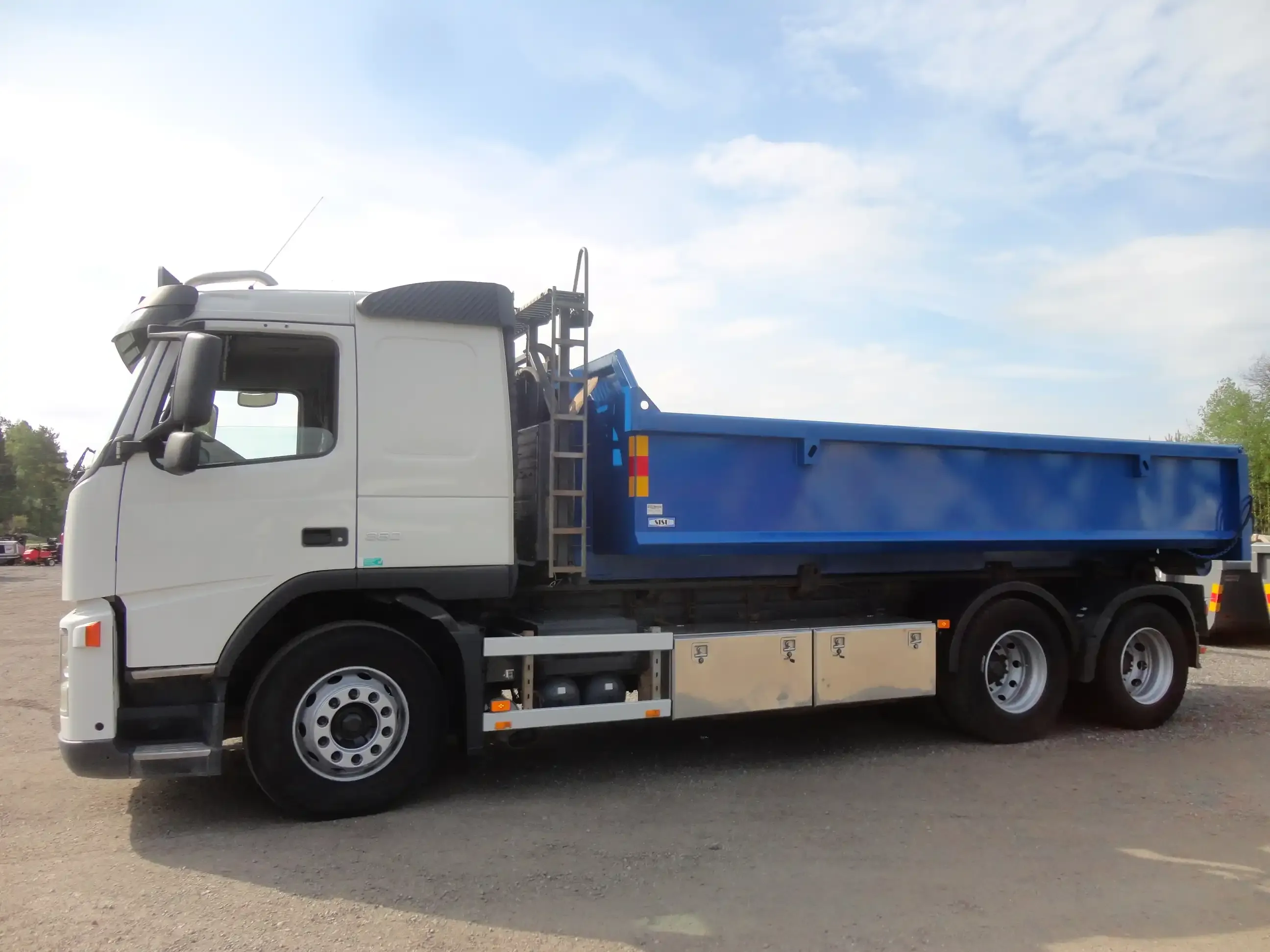 SISU 5 6 pa Volvo 380 0071